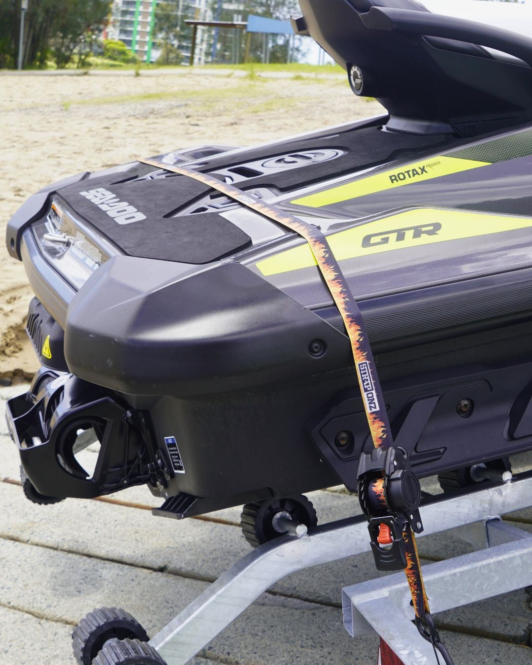 Covered load on a ute tray strapped down with a Strap Onz strap